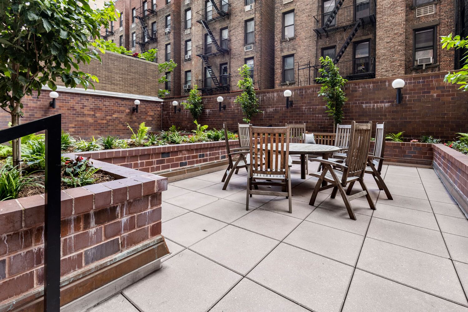 Real estate property located at 233 86TH #20B, New York, Yorkville, New York City, NY, US