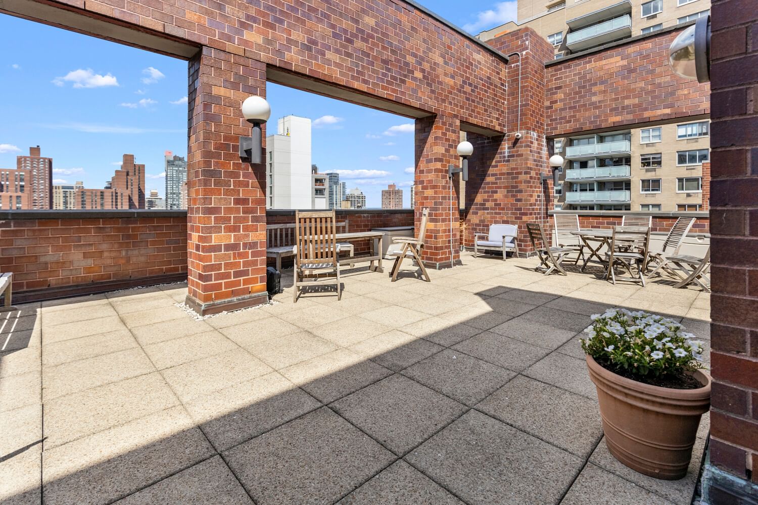 Real estate property located at 233 86TH #20B, New York, Yorkville, New York City, NY, US