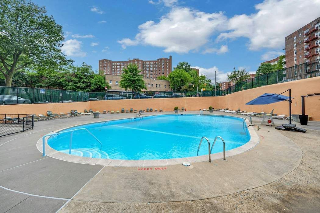 Real estate property located at 555 Kappock #9J, Bronx, Spuyten Duyvil, New York City, NY, US