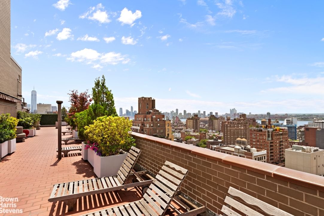 Real estate property located at 77 7TH #6P, New York, Chelsea, New York City, NY, US