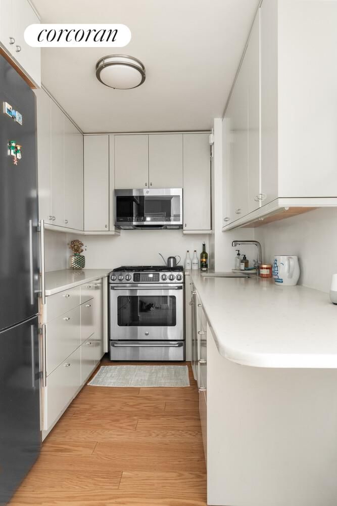 Real estate property located at 10 15TH #1021, New York, Flatiron, New York City, NY, US
