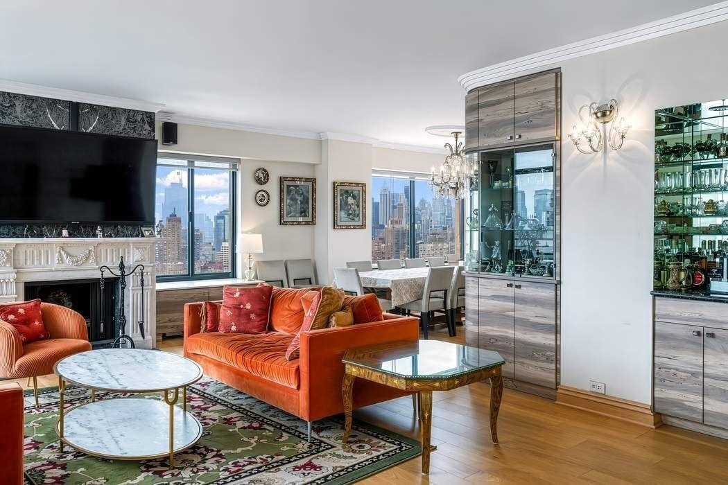 Real estate property located at 400 70th #3501, New York, Lenox Hill, New York City, NY, US