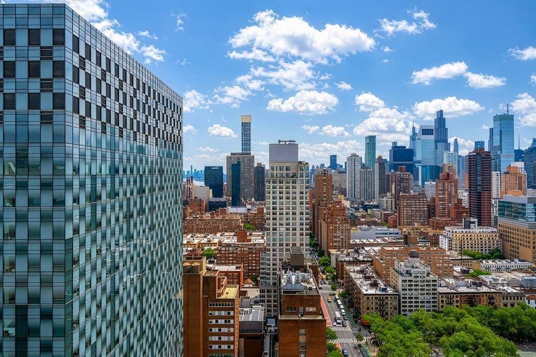 Real estate property located at 400 70th #3501, New York, Lenox Hill, New York City, NY, US