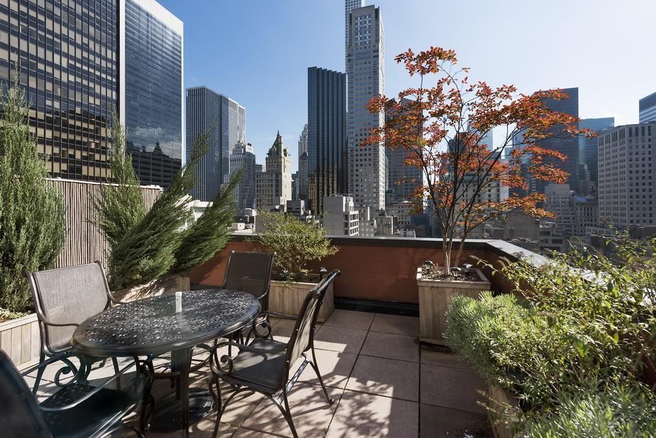Real estate property located at 77 55TH #9J, New York, Midtown, New York City, NY, US