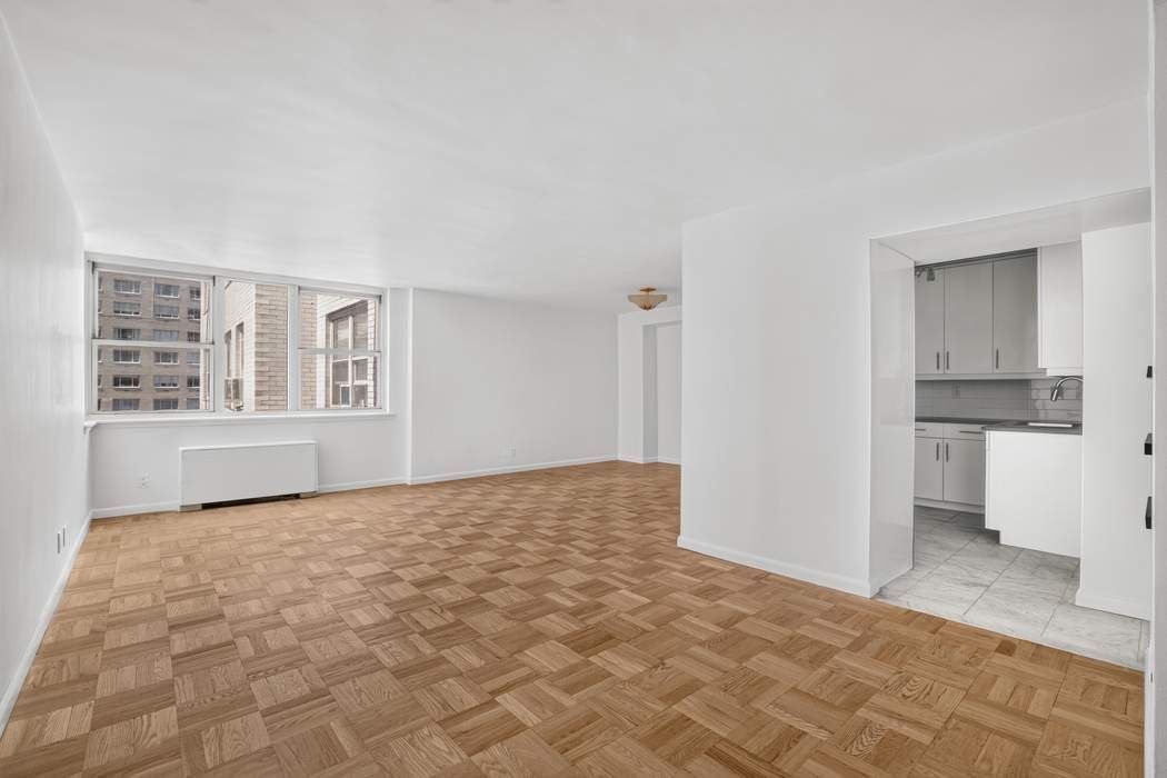 Real estate property located at 200 58th #11B, New York, Midtown, New York City, NY, US