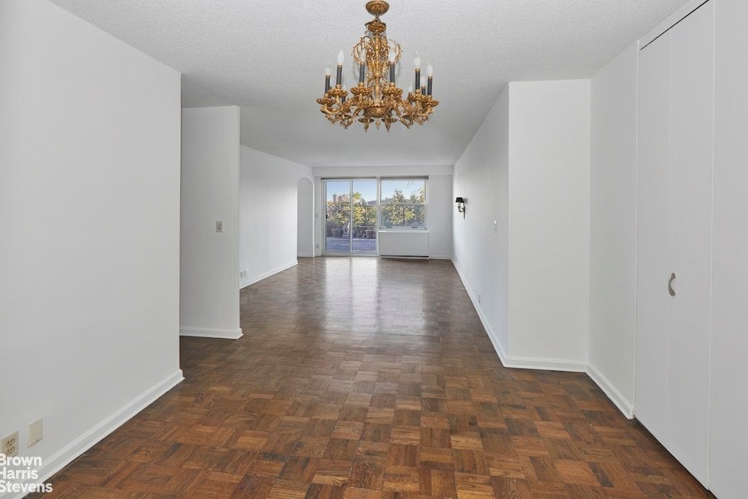Real estate property located at 2400 JOHNSON #1K, Bronx, Spuyten Duyvil, New York City, NY, US