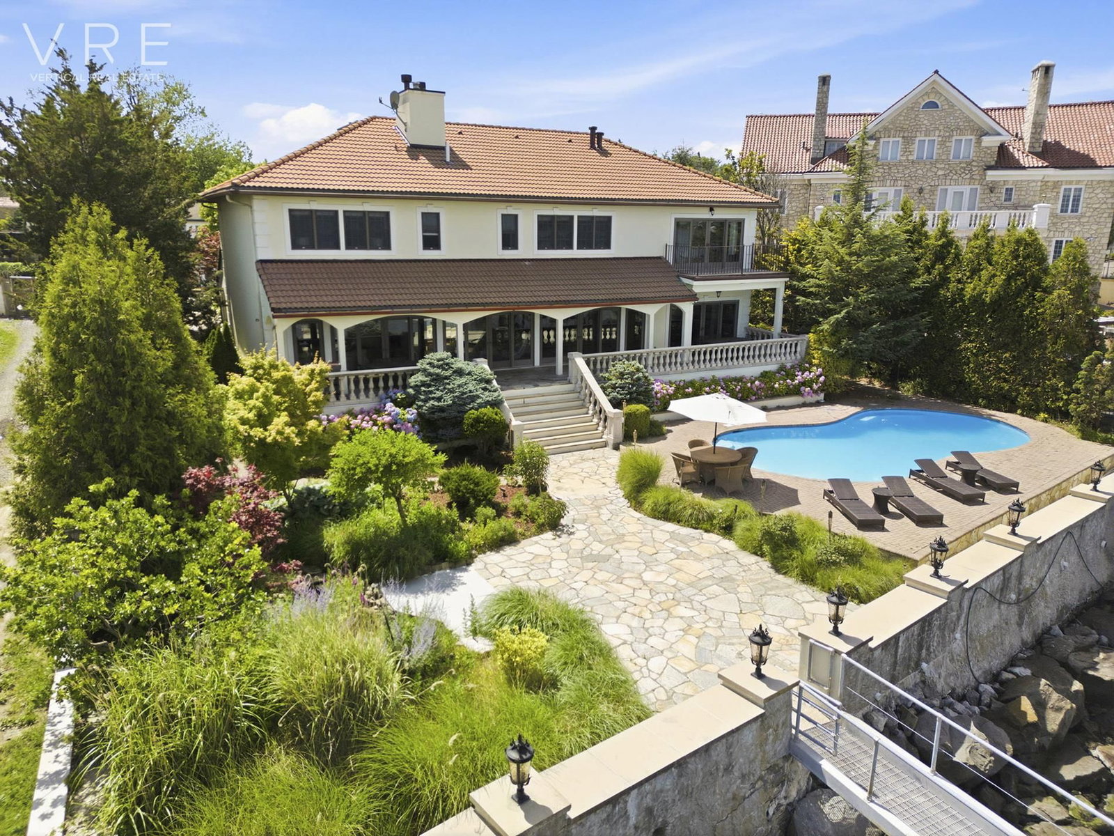 Real estate property located at 3411 Country Club, Bronx, Country Club, New York City, NY, US