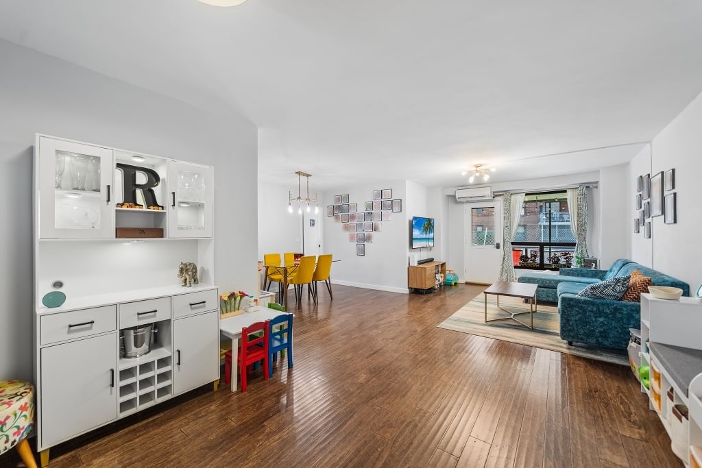 Real estate property located at 61-35 98th #1J, Queens, Rego Park, New York City, NY, US