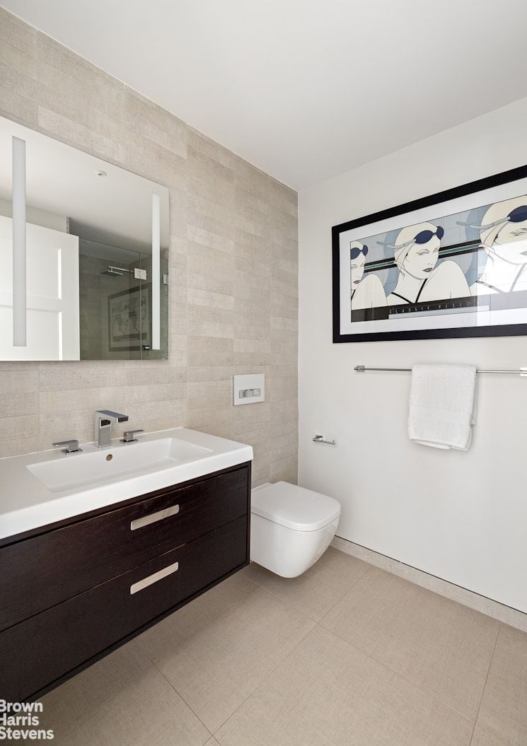 Real estate property located at 2 END #1B, New York, Yorkville, New York City, NY, US