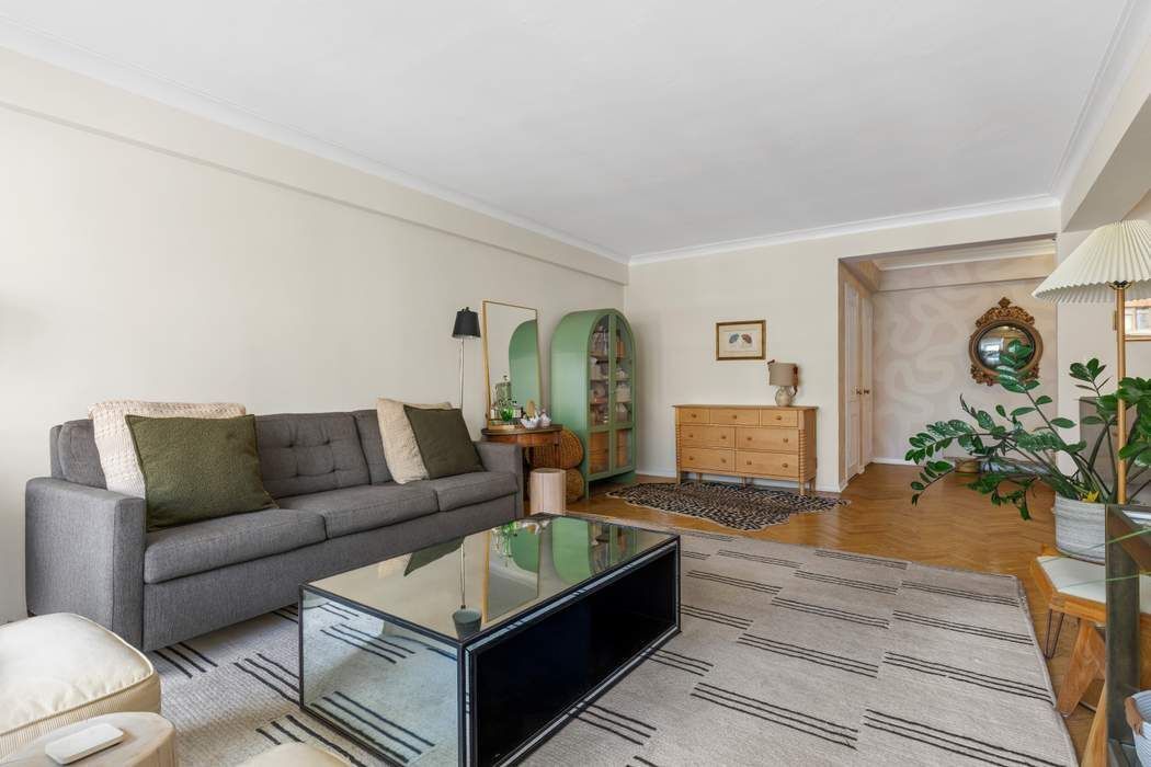 Real estate property located at 710 Park #7B, New York, Lenox Hill, New York City, NY, US