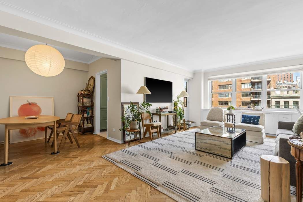 Real estate property located at 710 Park #7B, New York, Lenox Hill, New York City, NY, US