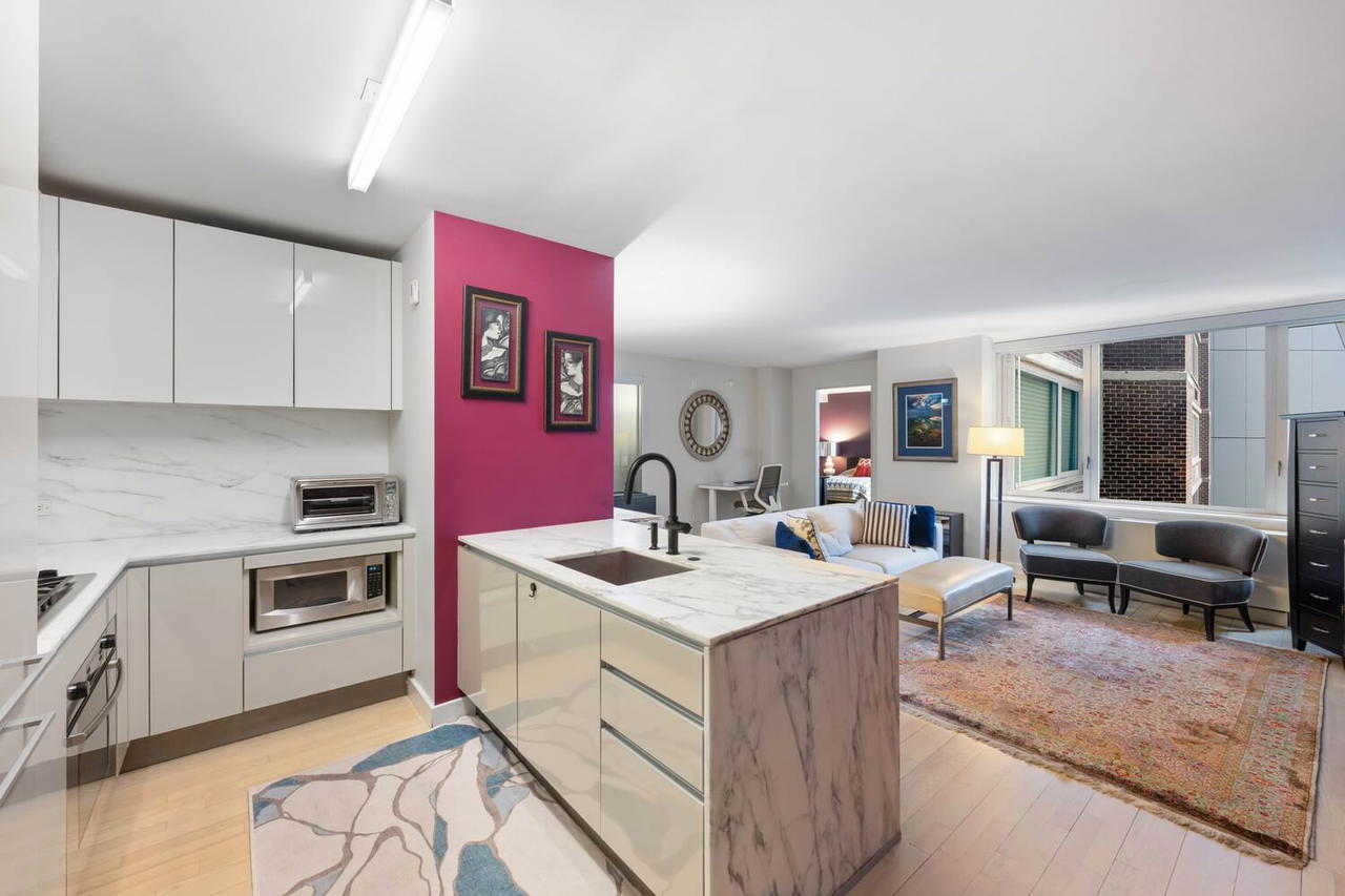 Real estate property located at 322 57TH #32Q, New York, Hell's Kitchen, New York City, NY, US