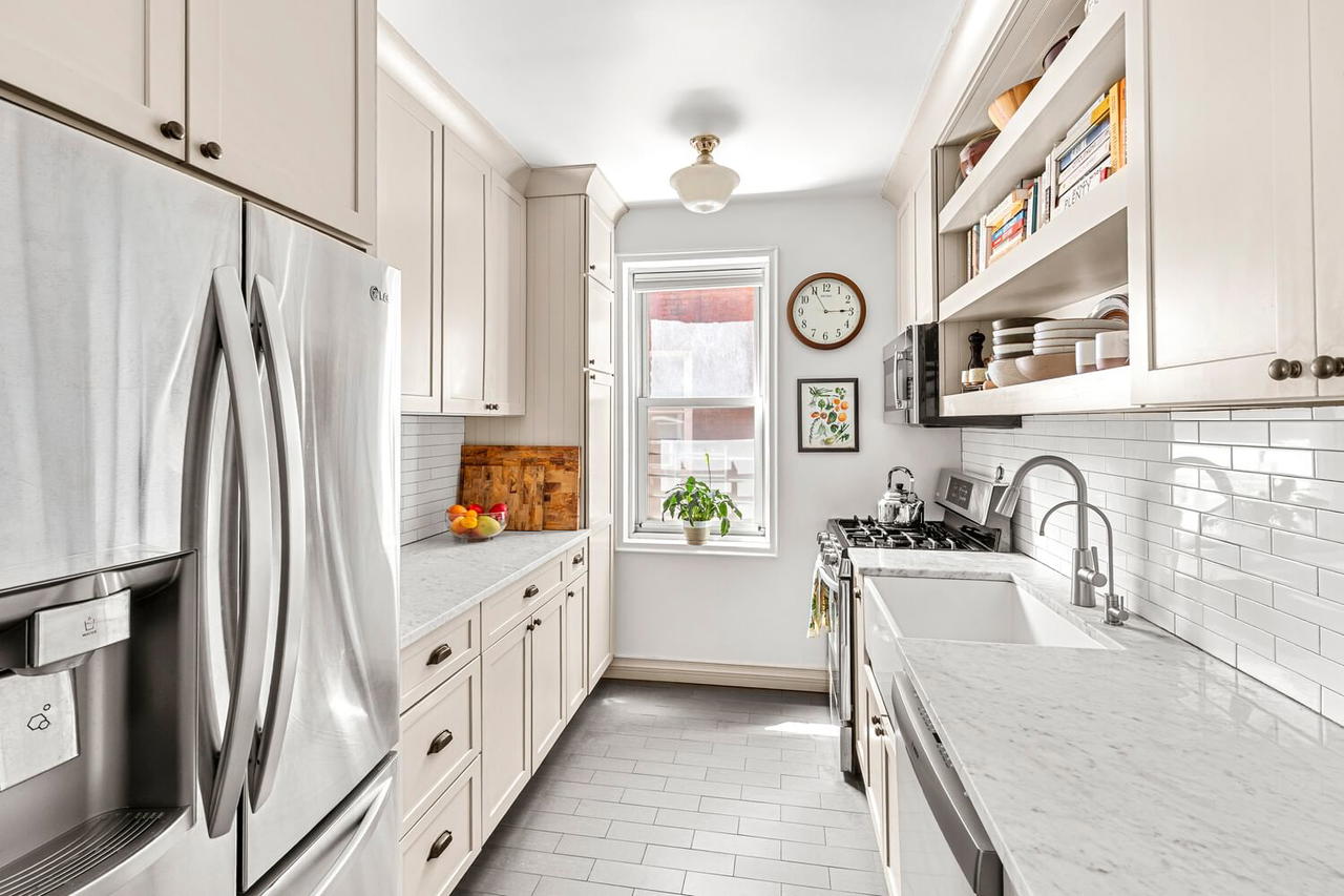 Real estate property located at 25 PLAZA #2J, Kings, Park Slope, New York City, NY, US