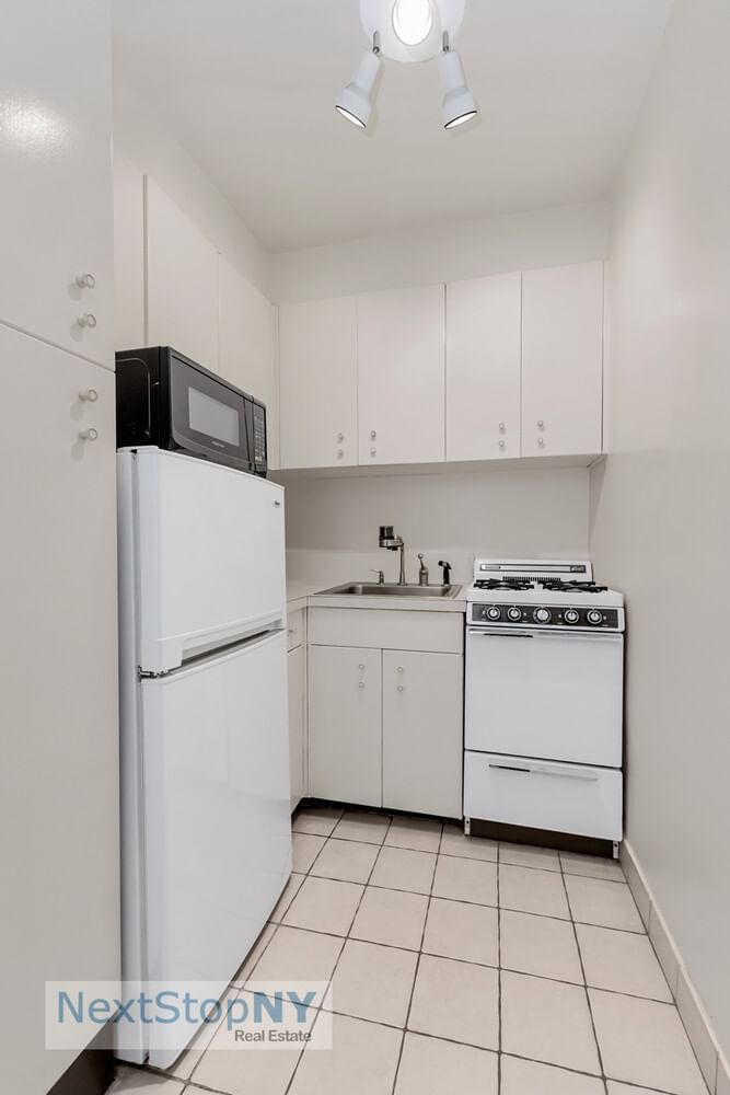 Real estate property located at 337 50TH #3C, New York, Turtle Bay, New York City, NY, US