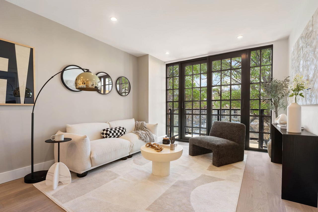 Real estate property located at 25-23 NEWTOWN #2B, Queens, Astoria, New York City, NY, US