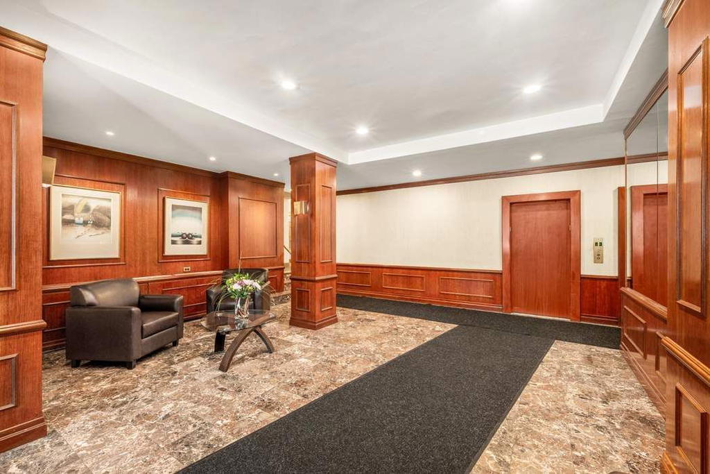 Real estate property located at 333 55th #8H, New York, Sutton Place, New York City, NY, US
