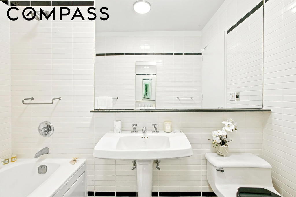 Real estate property located at 360 88th #9B, New York, Upper East Side, New York City, NY, US