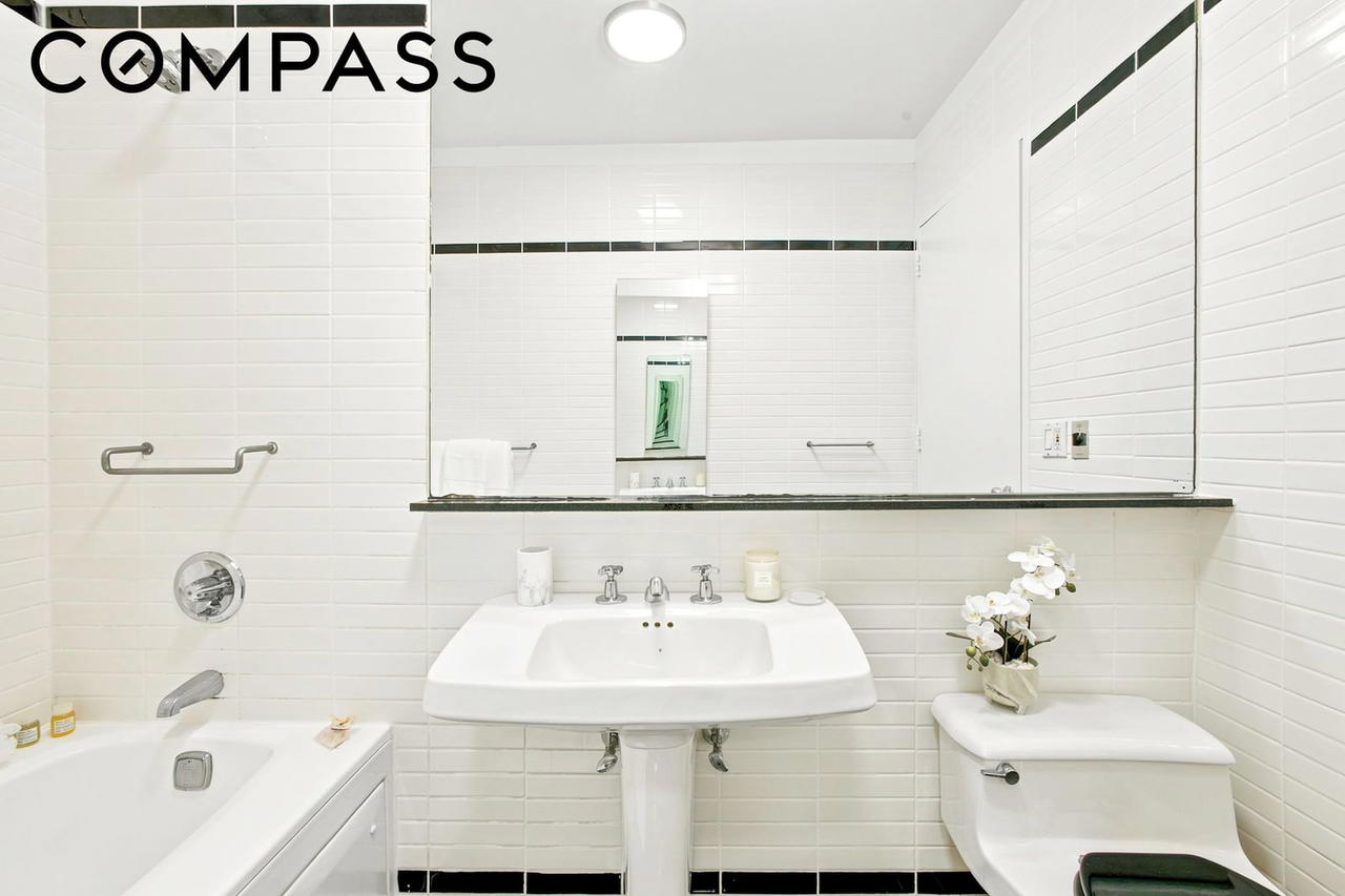 Real estate property located at 360 88th #9B, New York, Upper East Side, New York City, NY, US