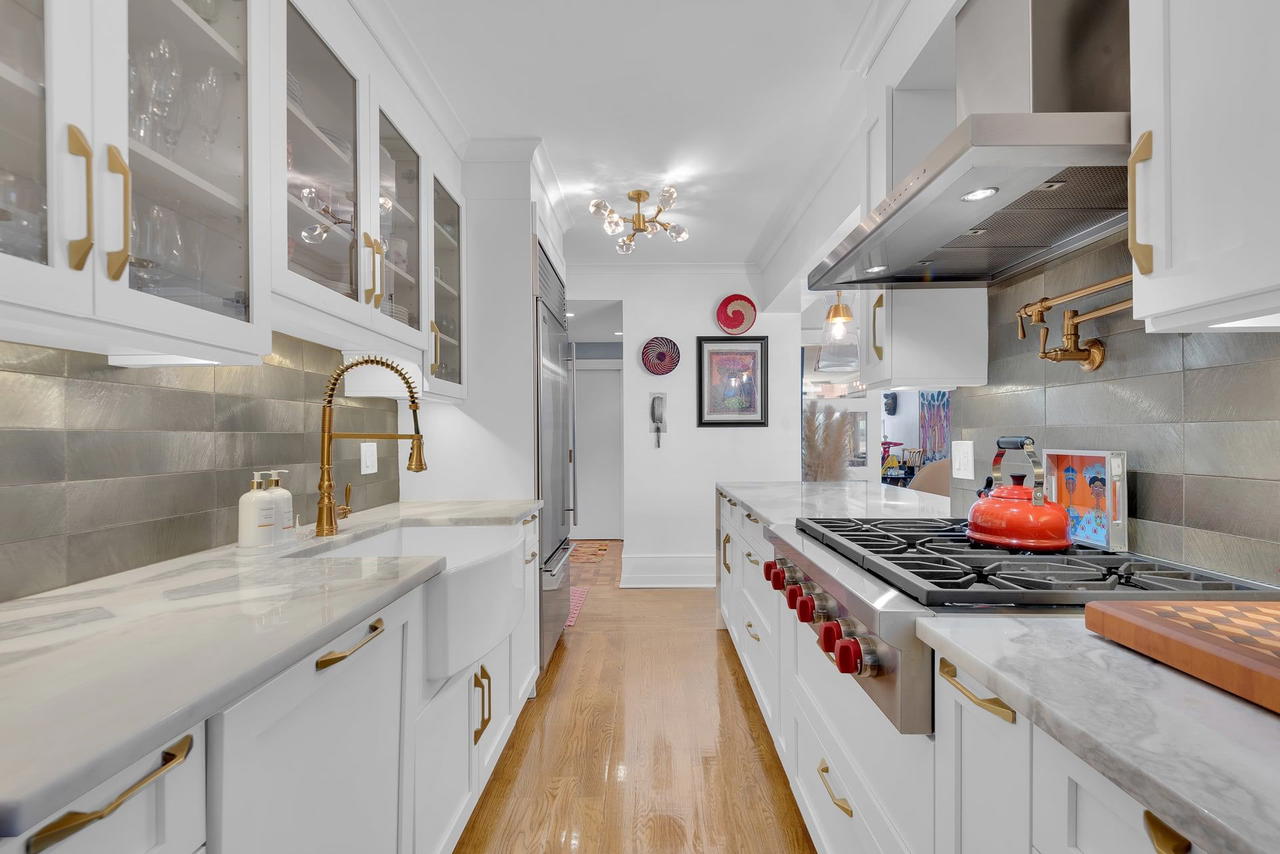 Real estate property located at 45 SUTTON #10H, New York, Sutton Place, New York City, NY, US