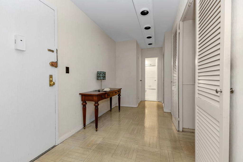 Real estate property located at 220 54TH #5E, New York, Sutton Place, New York City, NY, US