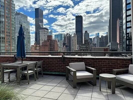 Real estate property located at 220 54TH #5E, New York, Sutton Place, New York City, NY, US