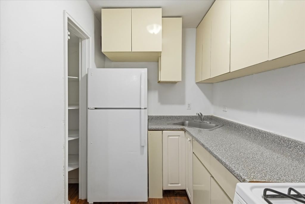 Real estate property located at 60-11 Broadway #4N, Queens, Flushing, New York City, NY, US