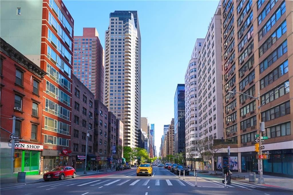 Real estate property located at 301 45th #9A, New York, Midtown East, New York City, NY, US