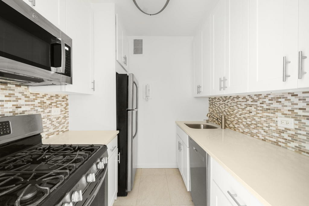 Real estate property located at 159 53RD #14F, New York, Midtown, New York City, NY, US