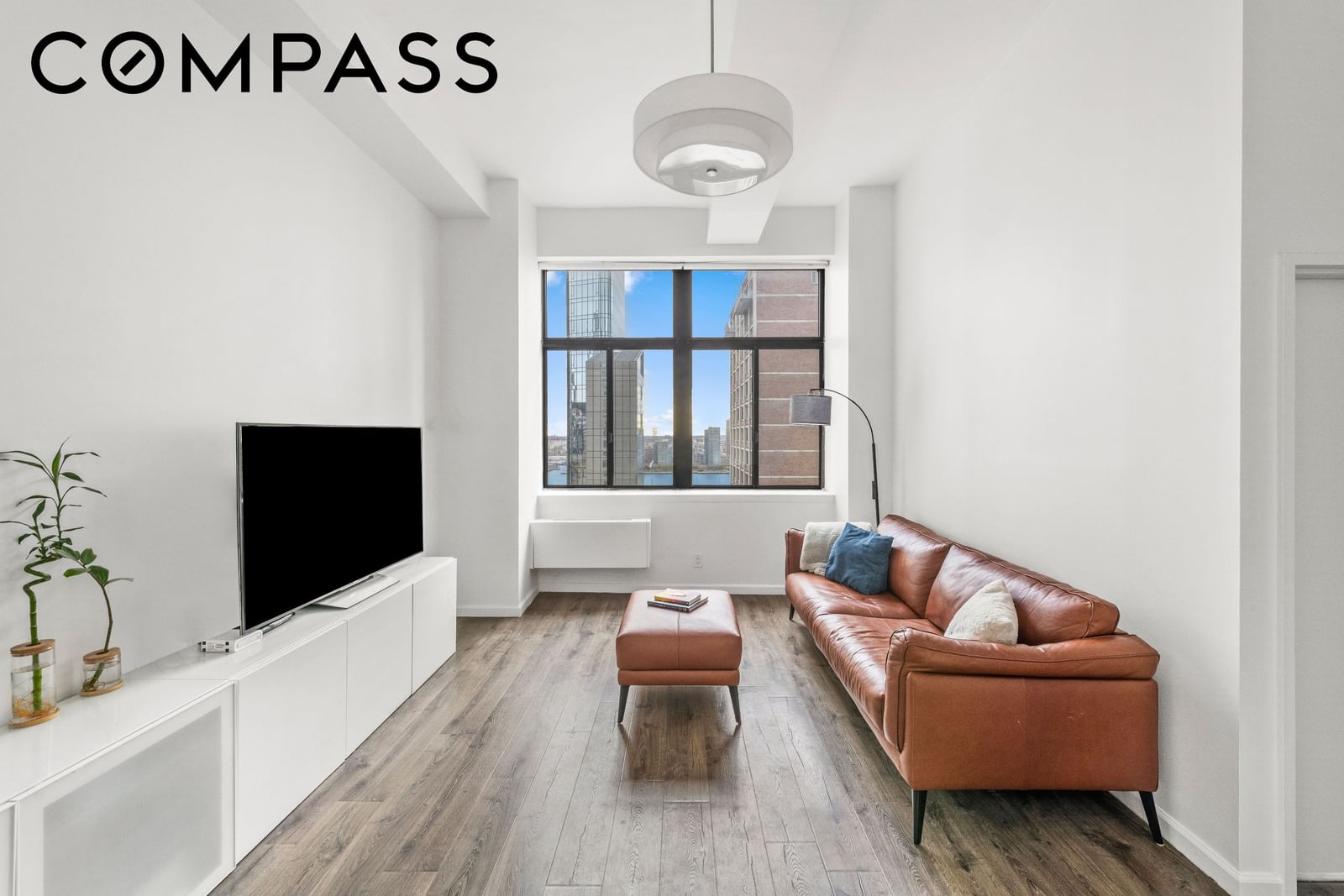 Real estate property located at 310 46th #19L, New York, Midtown East, New York City, NY, US