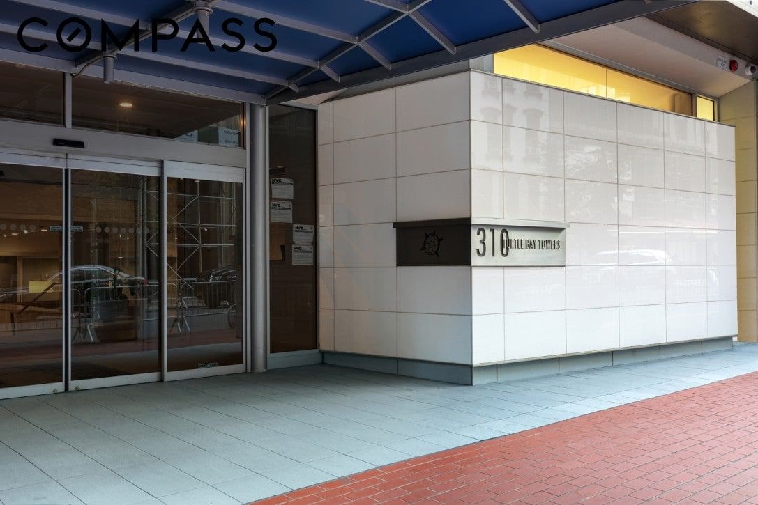 Real estate property located at 310 46th #19L, New York, Midtown East, New York City, NY, US