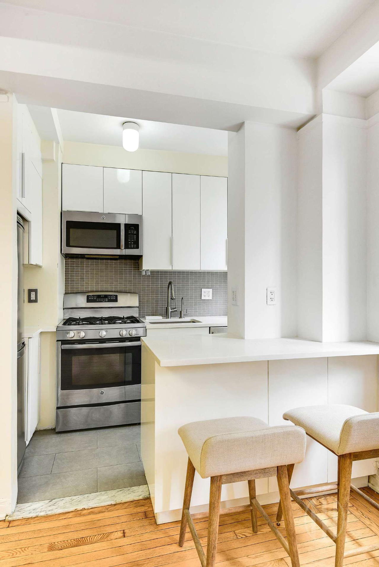 Real estate property located at 333 56th #3H, New York, Hell's Kitchen, New York City, NY, US
