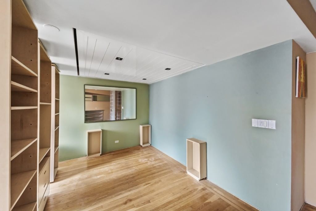 Real estate property located at 305 52nd #6A, New York, Midtown West, New York City, NY, US