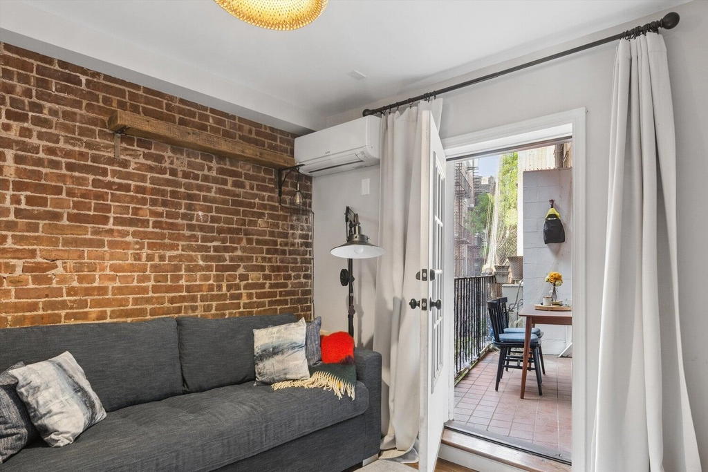 Real estate property located at 71 83RD #3F, New York, Upper West Side, New York City, NY, US