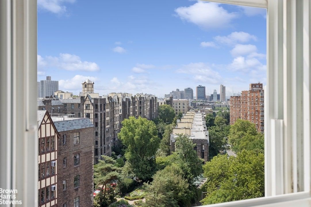 Real estate property located at 200 CABRINI #104, New York, Hudson Heights, New York City, NY, US