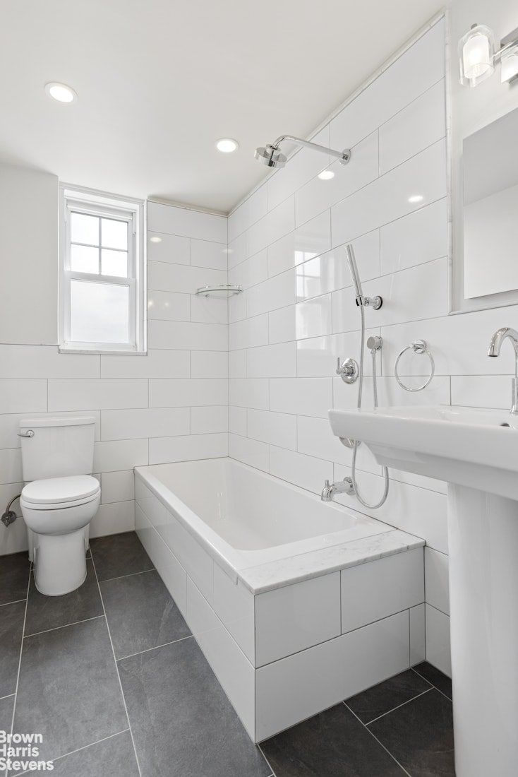 Real estate property located at 200 CABRINI #104, New York, Hudson Heights, New York City, NY, US