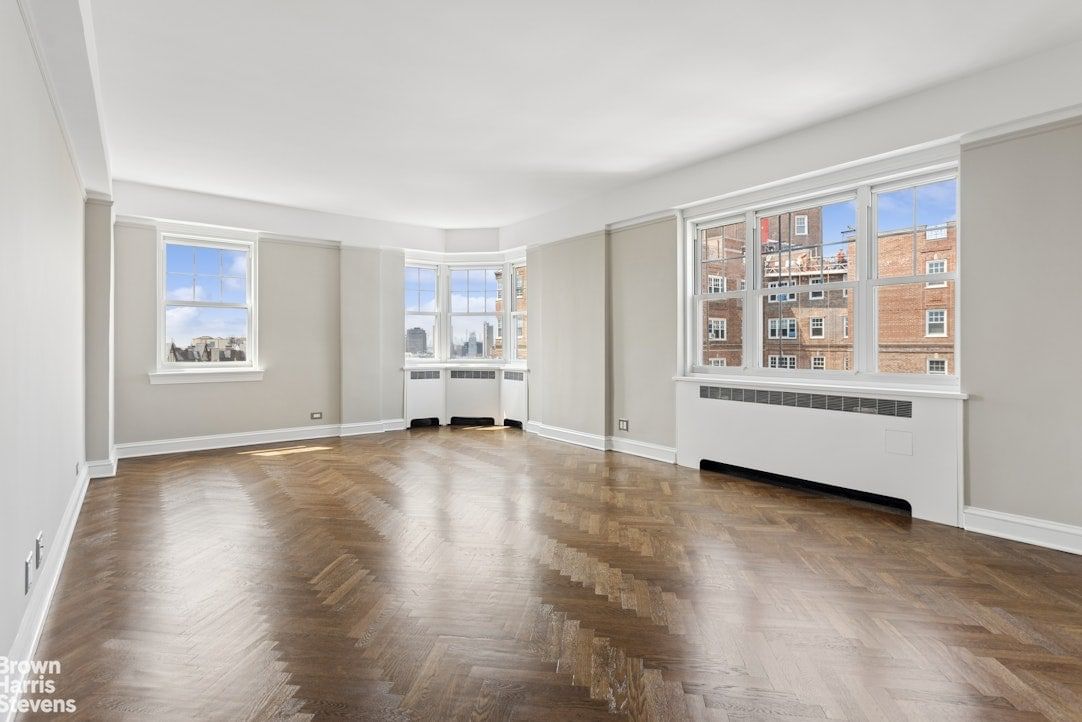 Real estate property located at 200 CABRINI #104, New York, Hudson Heights, New York City, NY, US