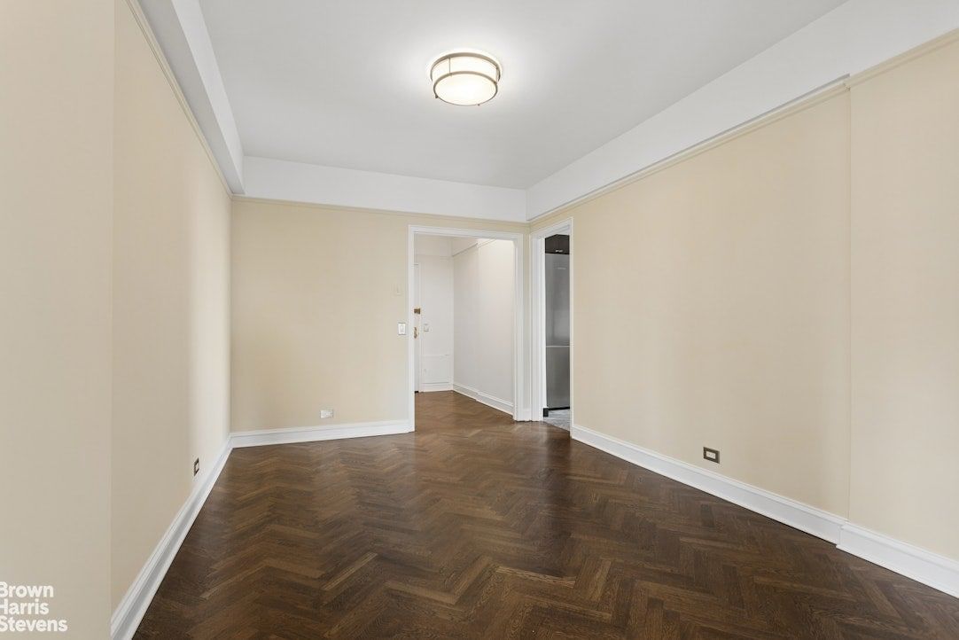 Real estate property located at 200 CABRINI #104, New York, Hudson Heights, New York City, NY, US