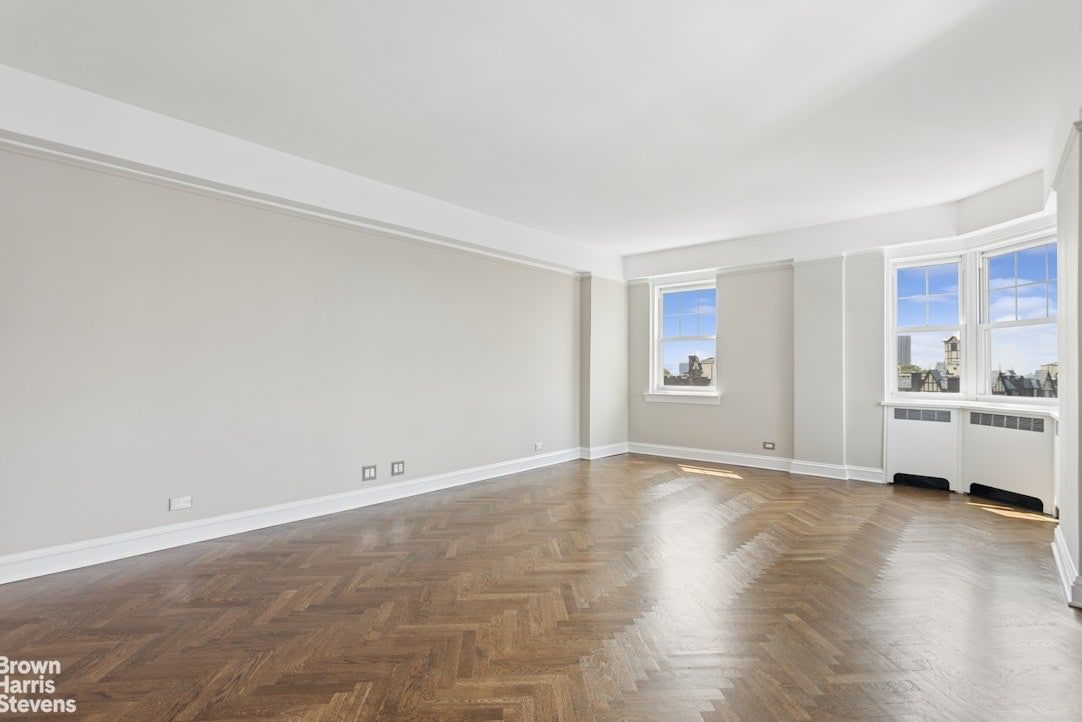 Real estate property located at 200 CABRINI #104, New York, Hudson Heights, New York City, NY, US