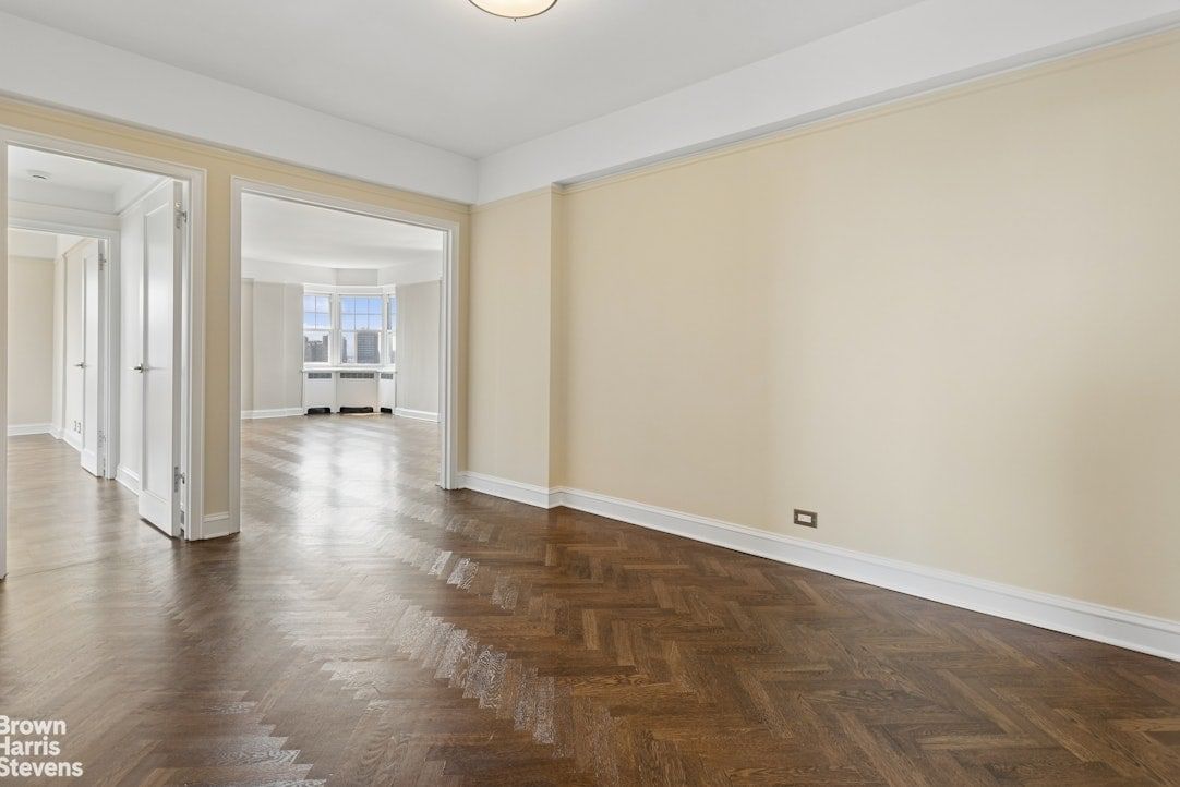 Real estate property located at 200 CABRINI #104, New York, Hudson Heights, New York City, NY, US