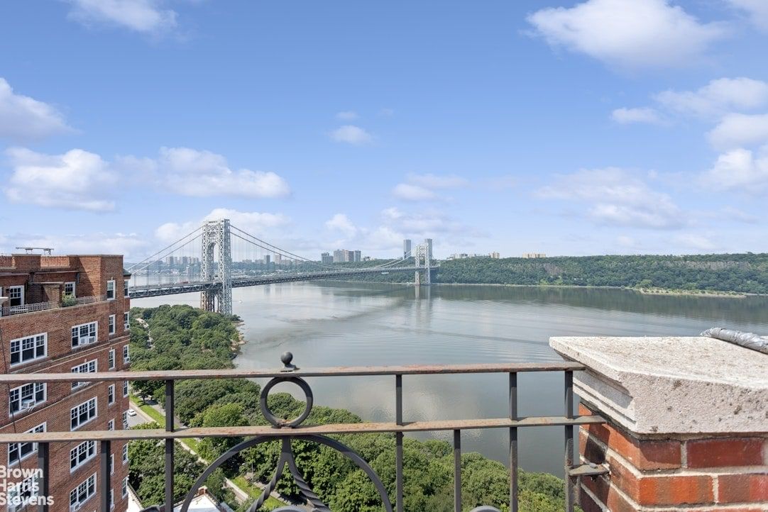 Real estate property located at 200 CABRINI #104, New York, Hudson Heights, New York City, NY, US