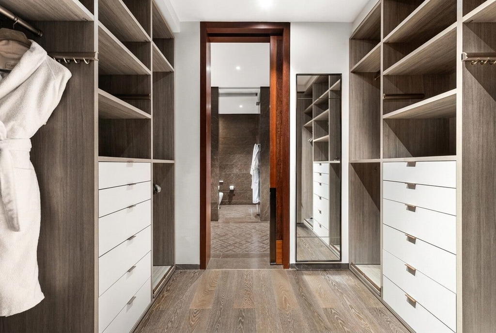 Real estate property located at 730 5TH #18B, New York, Midtown, New York City, NY, US