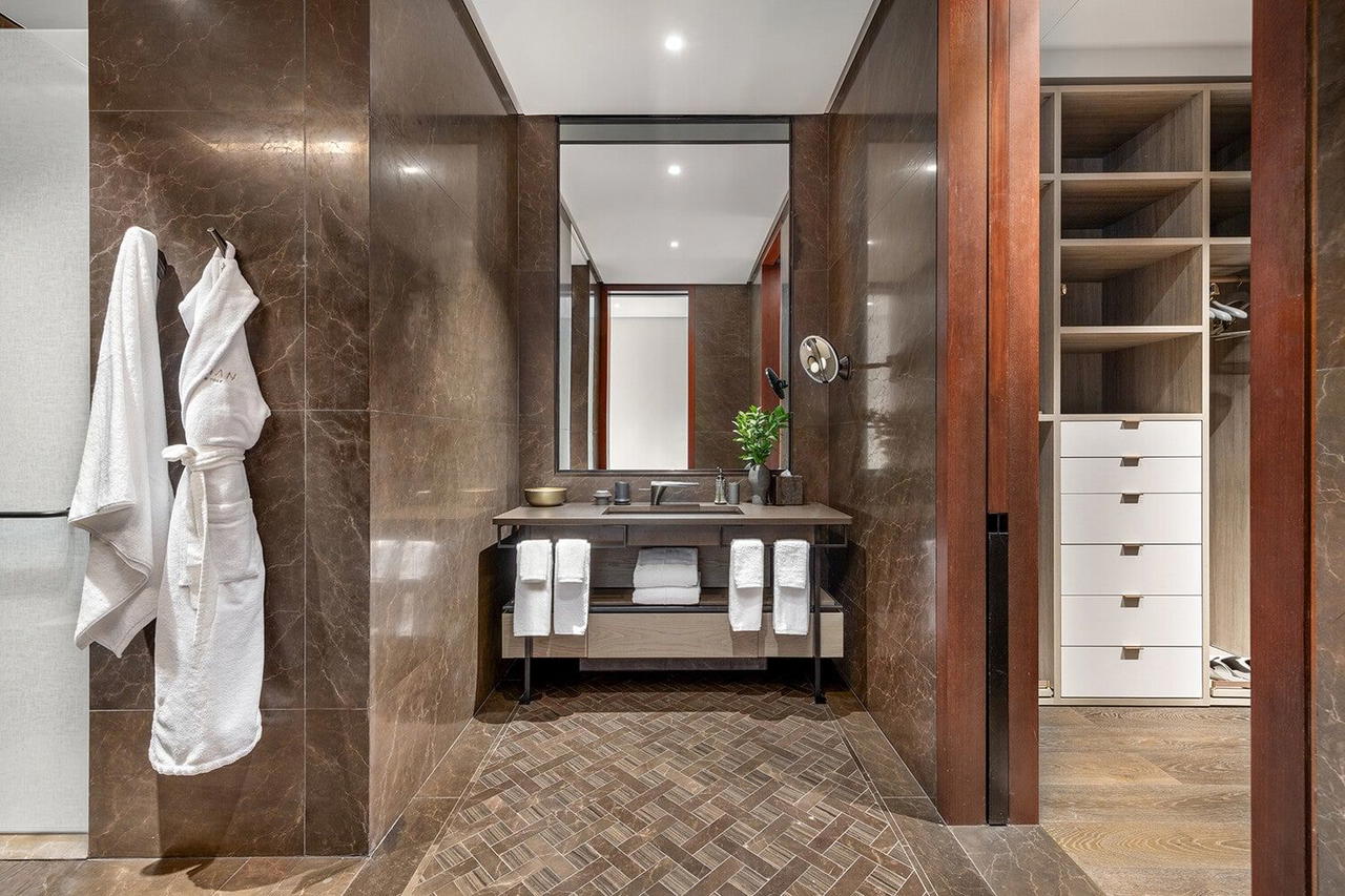 Real estate property located at 730 5TH #18B, New York, Midtown, New York City, NY, US