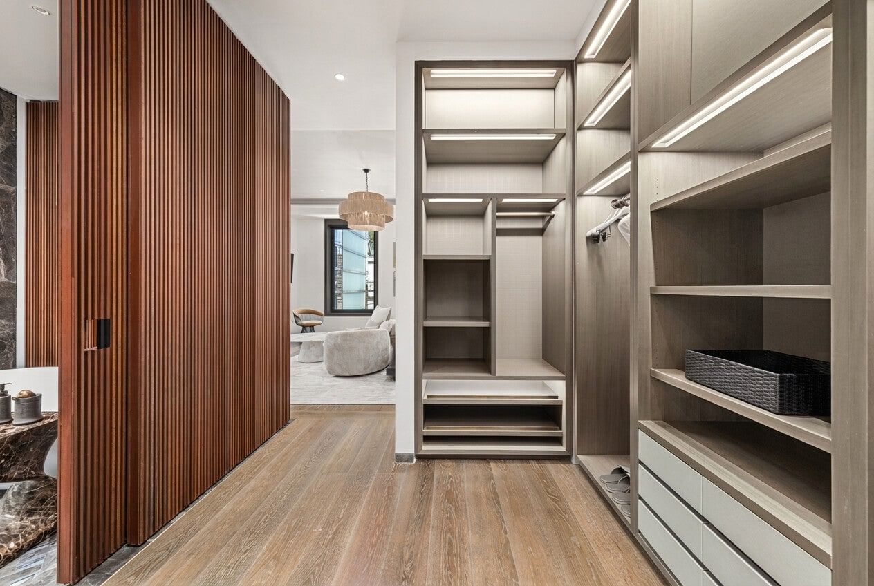 Real estate property located at 730 5TH #18B, New York, Midtown, New York City, NY, US