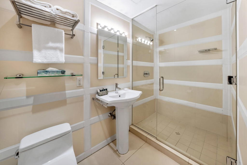 Real estate property located at 111 56TH #1206, New York, Midtown East, New York City, NY, US