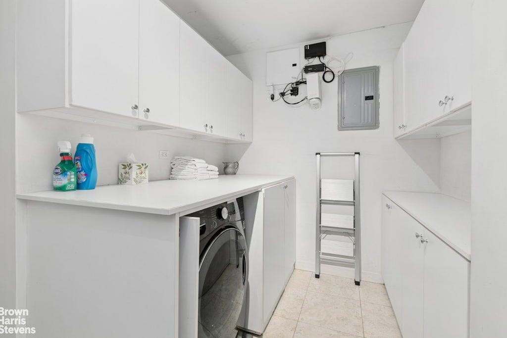 Real estate property located at 60 SUTTON #3DES, New York, Sutton Place, New York City, NY, US