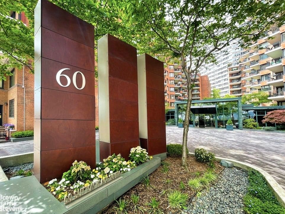 Real estate property located at 60 SUTTON #3DES, New York, Sutton Place, New York City, NY, US