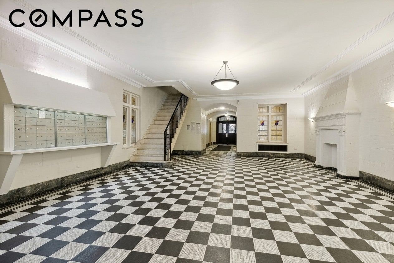 Real estate property located at 371 Fort Washington #4I, New York, Hudson Heights, New York City, NY, US