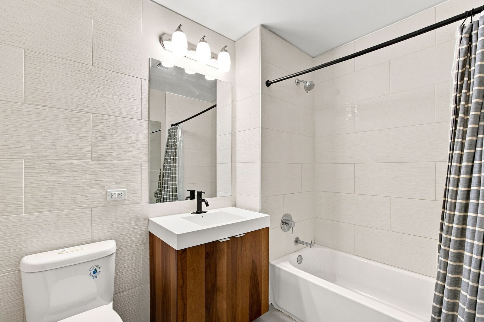 Real estate property located at 8 Vanderbilt #3A, Kings, Fort Greene, New York City, NY, US