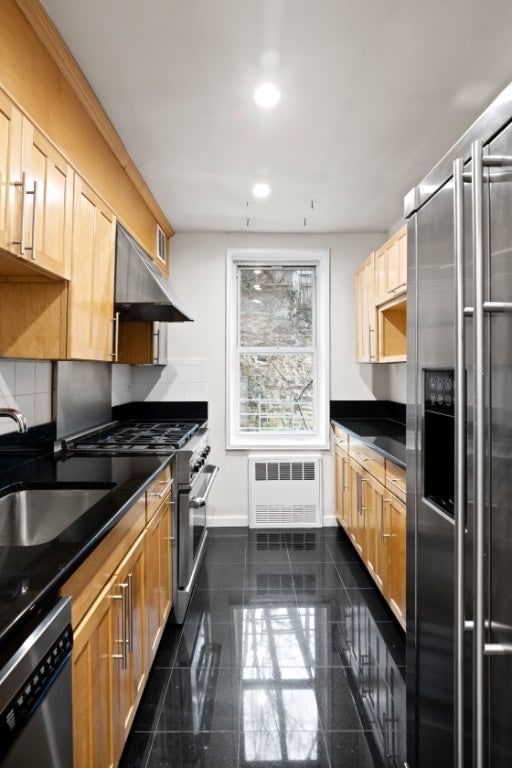 Real estate property located at 651 Vanderbilt #2P, Kings, Windsor Terrace, New York City, NY, US