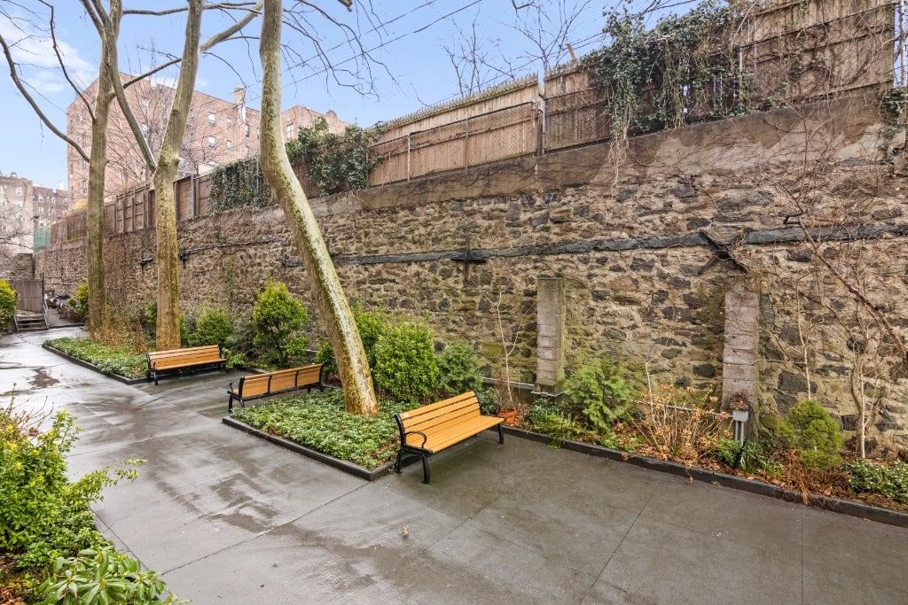 Real estate property located at 651 Vanderbilt #2P, Kings, Windsor Terrace, New York City, NY, US